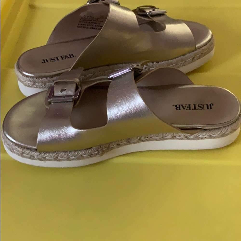 Just Fab Eliesse Platform Sandals - Picture 3 of 5